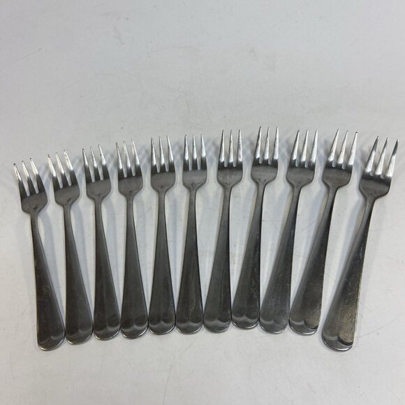 Main Course Korea Stainless Flatware Pattern MNF3 11 Piece Cocktail Seafood Fork - Picture 1 of 6